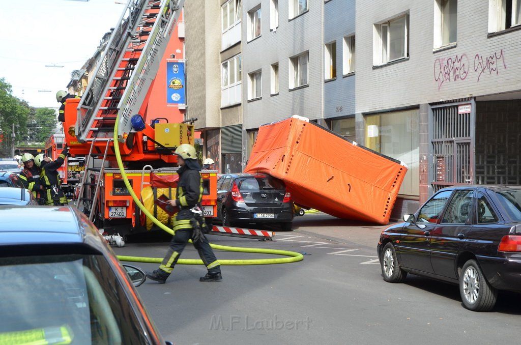 Feuer 2 Y Koeln Altstadt Kyffhaeuserstr P017.JPG - Miklos Laubert